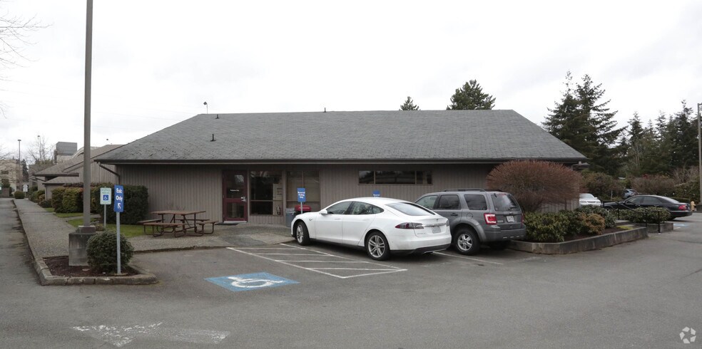 1310 116th Ave NE, Bellevue, WA à vendre - Photo de l’immeuble – Image 3 sur 10