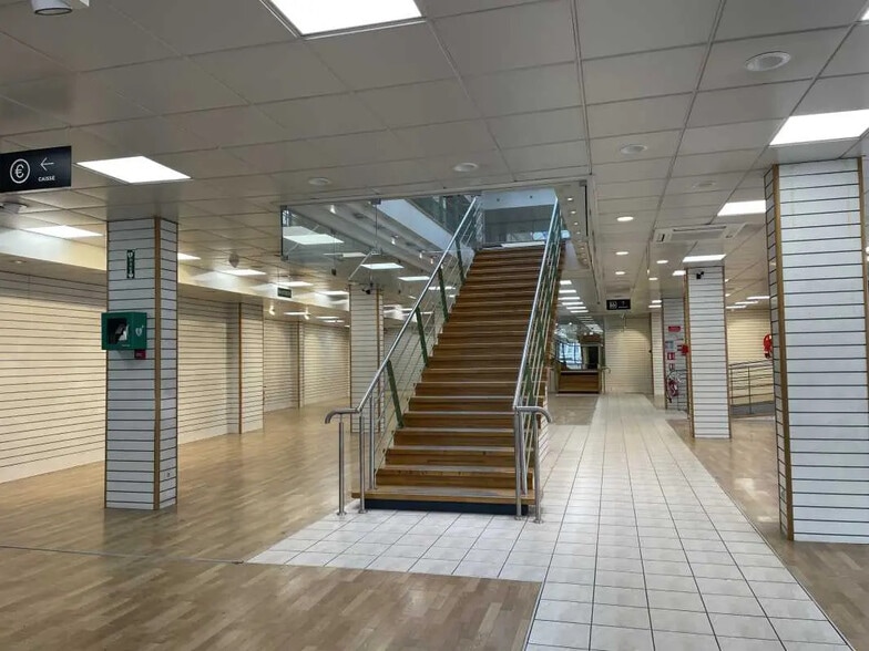 Local commercial dans Soissons à louer - Photo de l’immeuble – Image 3 sur 6