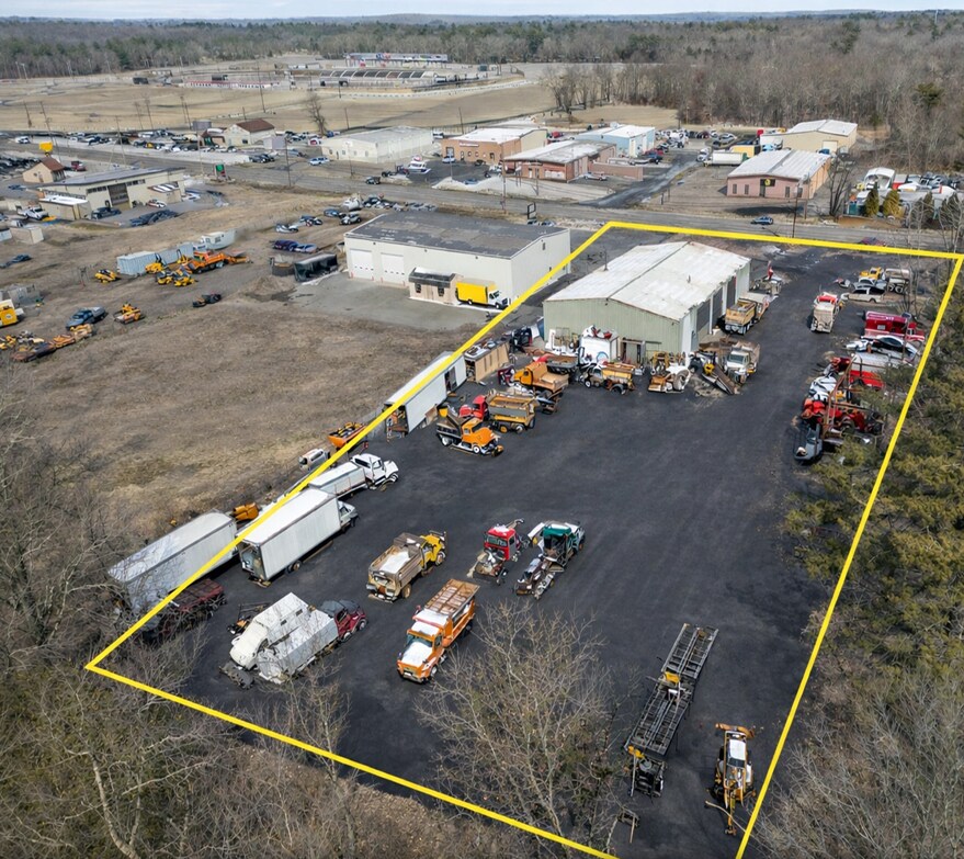 1877 Fall River Ave, Seekonk, MA à louer Photo de l’immeuble– Image 1 sur 8