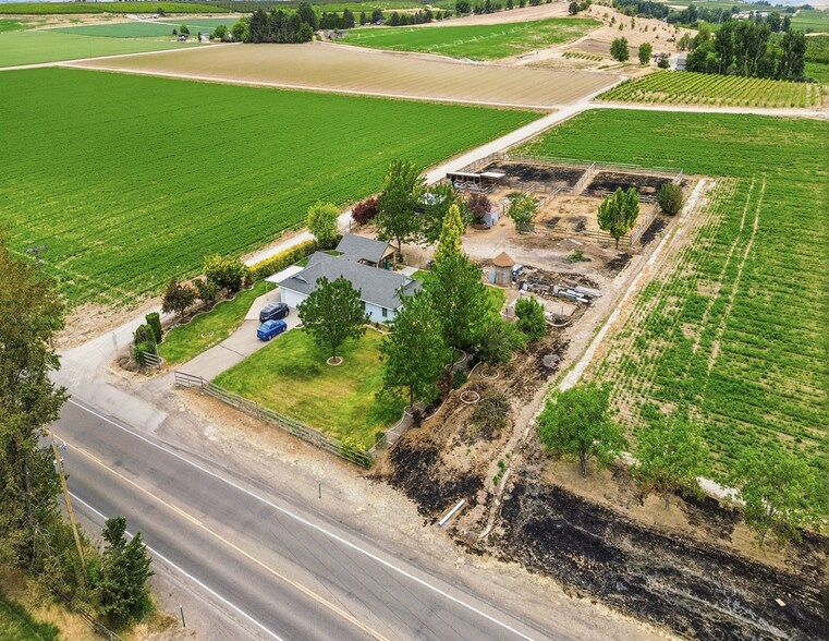 19769 Karcher Rd, Caldwell, ID à vendre - Photo de l’immeuble – Image 3 sur 4