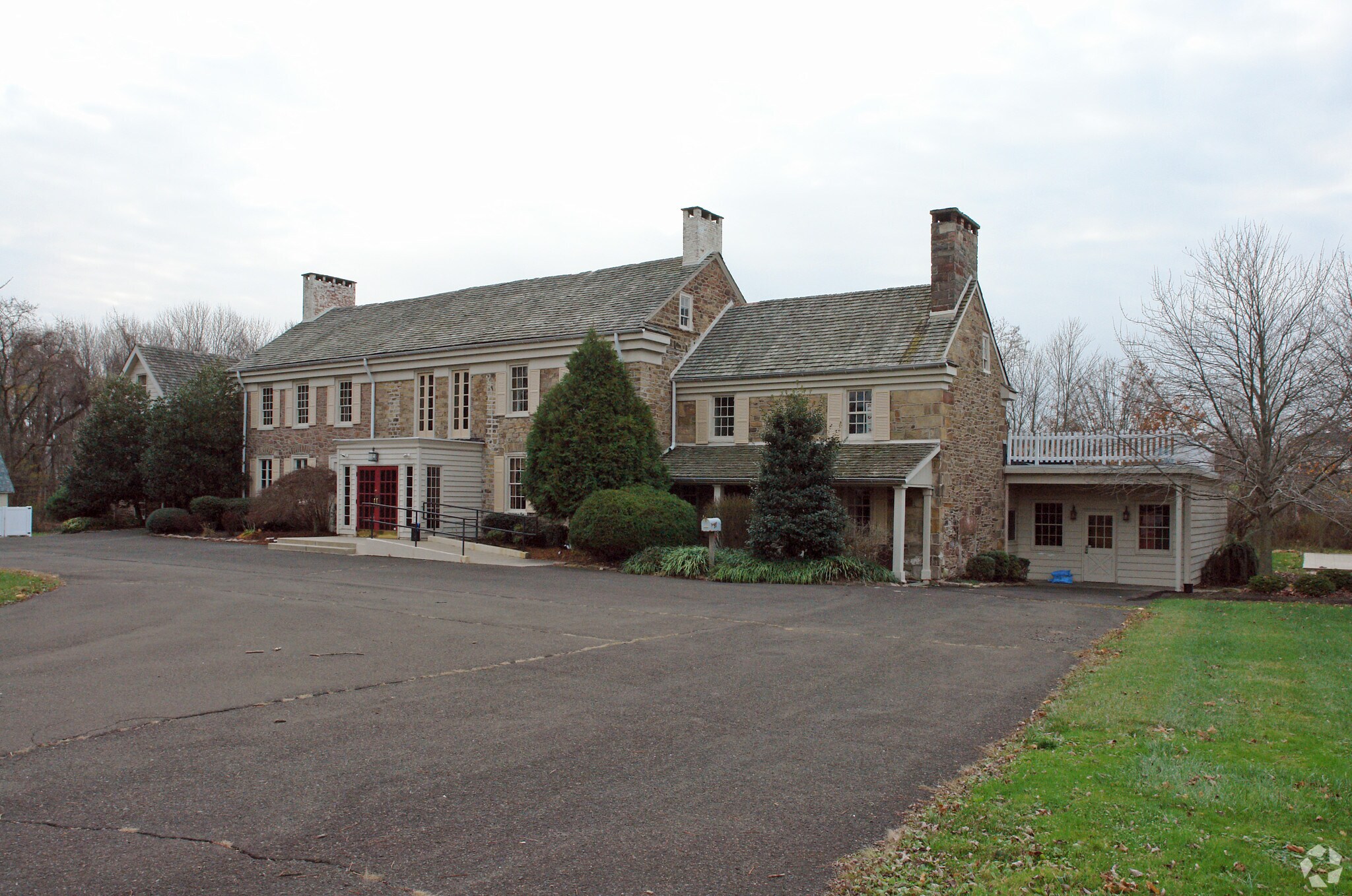 552 Washington Crossing Rd, Newtown, PA à vendre Photo principale– Image 1 sur 5