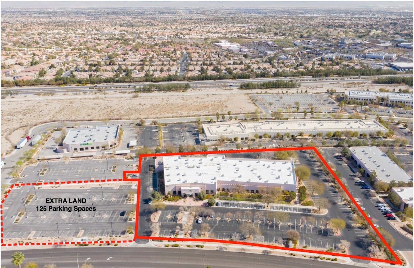 10000 Covington Cross Dr, Las Vegas, NV à louer Photo de l’immeuble– Image 1 sur 3