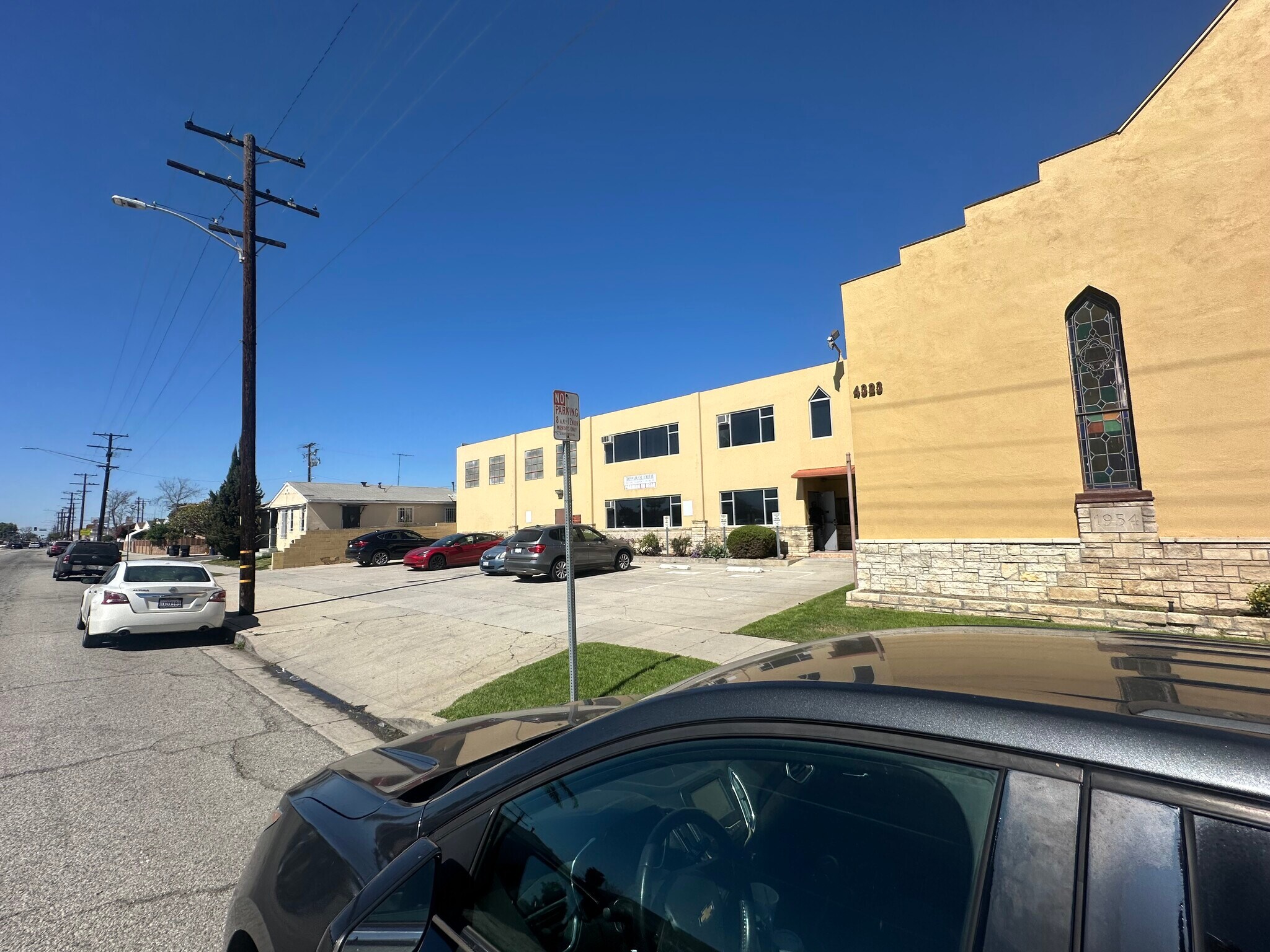 4307 Rosecrans Ave, Compton, CA à louer Photo principale– Image 1 sur 12