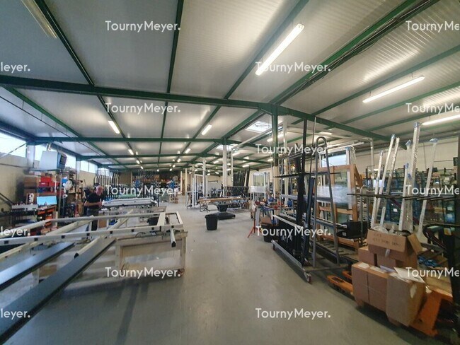 Plus de détails pour Industriel/Logistique à louer