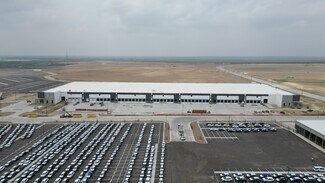 Plus de détails pour 1203 Reuthinger Pkwy, Laredo, TX - Industriel/Logistique à louer