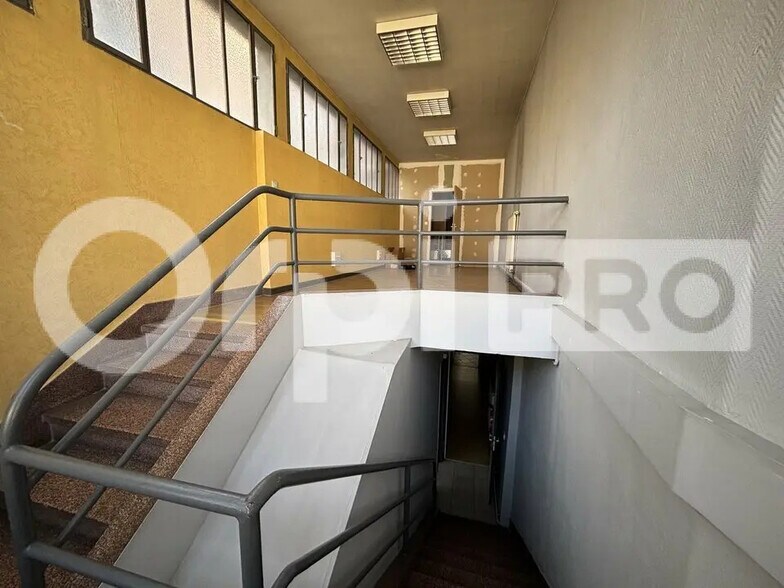Bureau dans Montluçon à vendre - Photo de l’immeuble – Image 2 sur 5