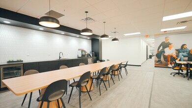 1 Corporate Pl S, Piscataway, NJ à louer Photo intérieure– Image 1 sur 5
