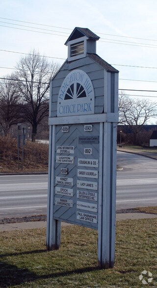 892 E Brighton Ave, Syracuse, NY à vendre - Photo de l’immeuble – Image 3 sur 7