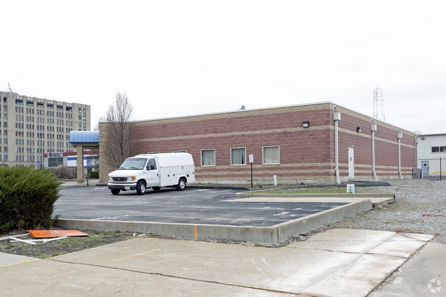 909 N 14th St, Saint Louis, MO à louer - Photo de l’immeuble – Image 3 sur 3