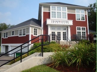Plus de détails pour 134 E Main St, Norton, MA - Bureau à louer
