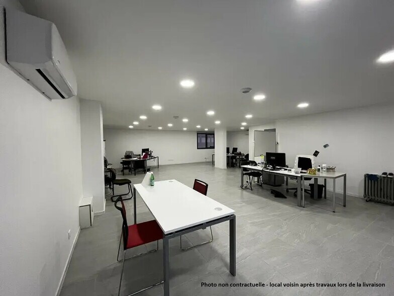 Local commercial dans Jassans-Riottier à louer - Photo de l’immeuble – Image 3 sur 9
