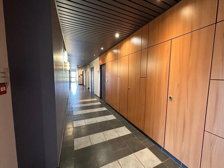 Bureau dans Schiltigheim à louer - Hall d’entrée – Image 2 sur 13