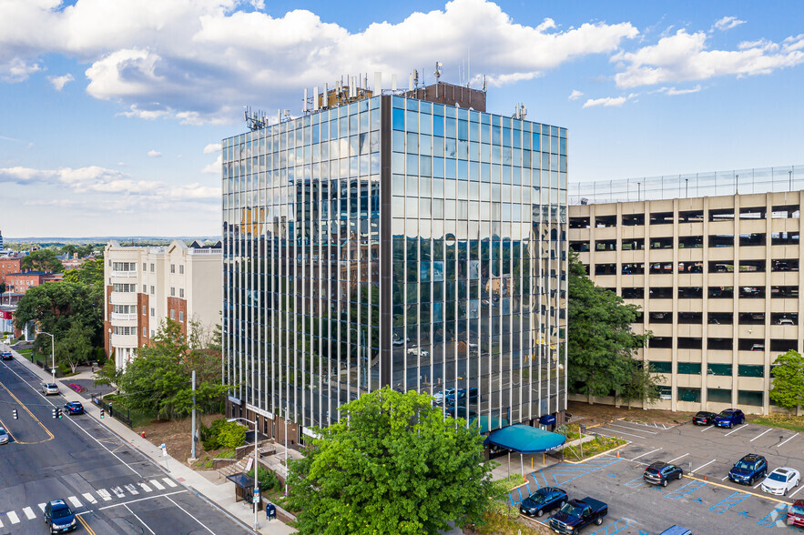 100 Retreat Ave, Hartford, CT à vendre - Photo principale – Image 1 sur 2