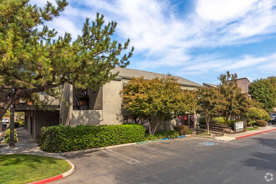 2937 Veneman Ave, Modesto, CA à louer - Photo de l’immeuble – Image 2 sur 4