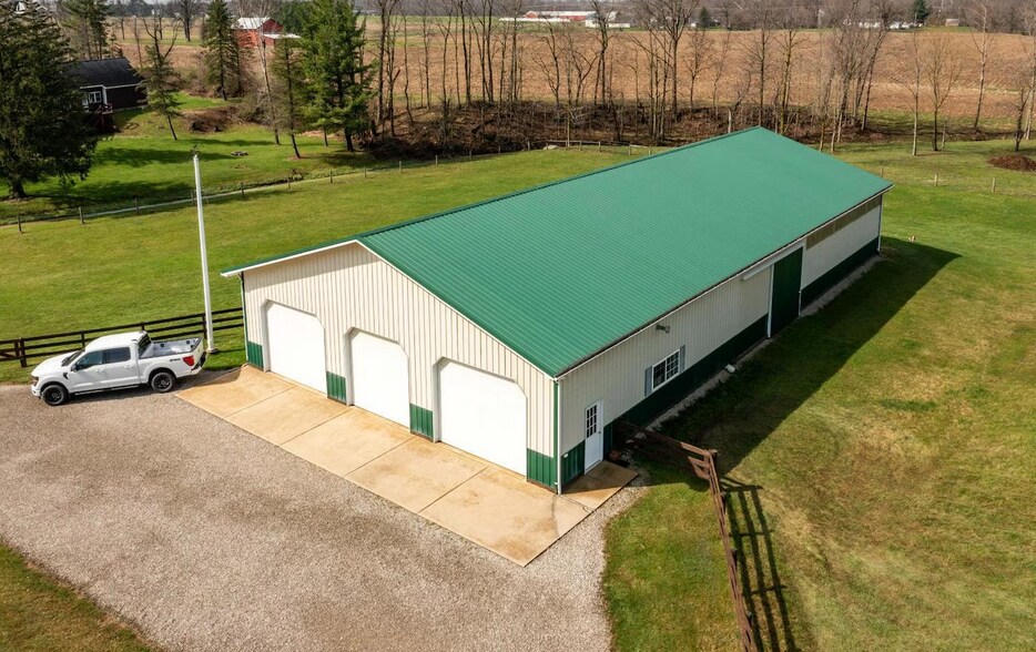 15 Countryside Dr N, Greenwich, OH à vendre - Photo principale – Image 1 sur 2
