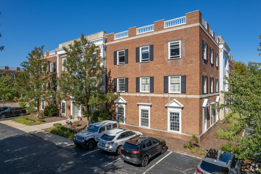 29225 Chagrin Blvd, Pepper Pike, OH à louer - Photo de l’immeuble – Image 1 sur 14