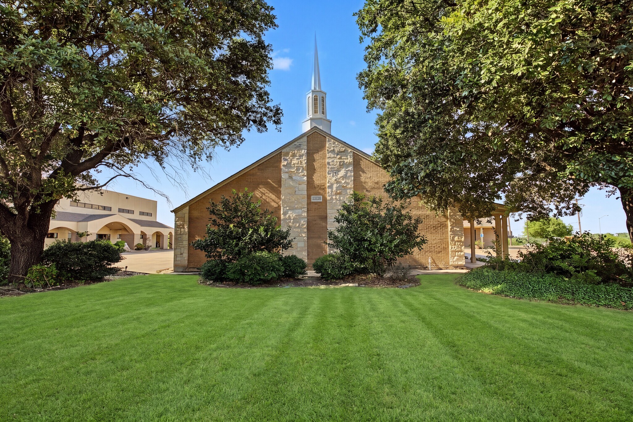 2111 Skyline Drive portefeuille de 2 biens à vendre sur LoopNet.fr Photo de l’immeuble– Image 1 sur 22