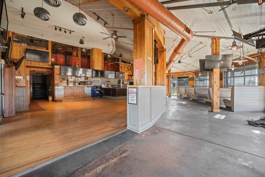 4950 S Loop 289, Lubbock, TX à louer - Photo intérieure – Image 2 sur 57