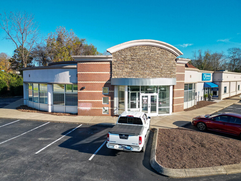 1430 Madison St, Clarksville, TN à louer - Photo de l’immeuble – Image 2 sur 5