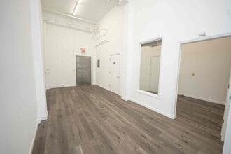 8 John Walsh Blvd, Peekskill, NY à louer Photo intérieure– Image 2 sur 4