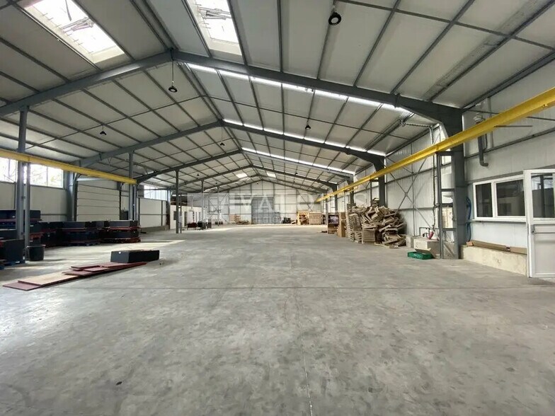 Local d'activités dans Chasse-sur-Rhône à vendre - Photo intérieure – Image 2 sur 7