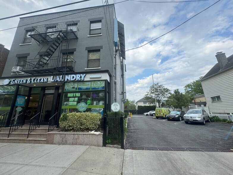 425 S 8th Ave, Mount Vernon, NY à vendre - Photo de l’immeuble – Image 3 sur 4