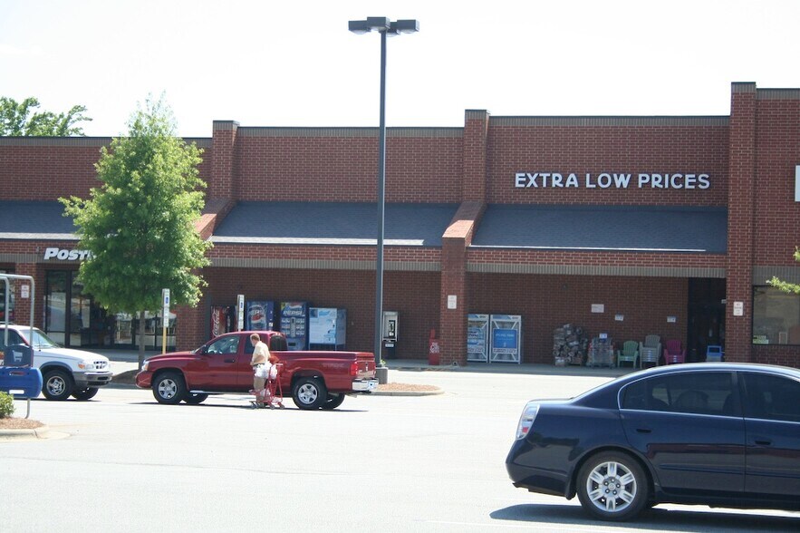 1779 W Williams St, Apex, NC à louer - Photo de l’immeuble – Image 2 sur 2