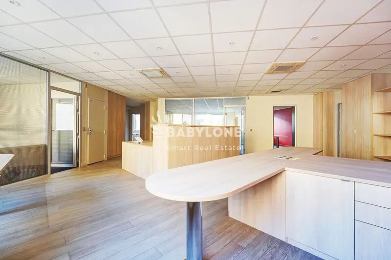 Bureau dans Boulogne-Billancourt à vendre - Photo intérieure – Image 3 sur 13