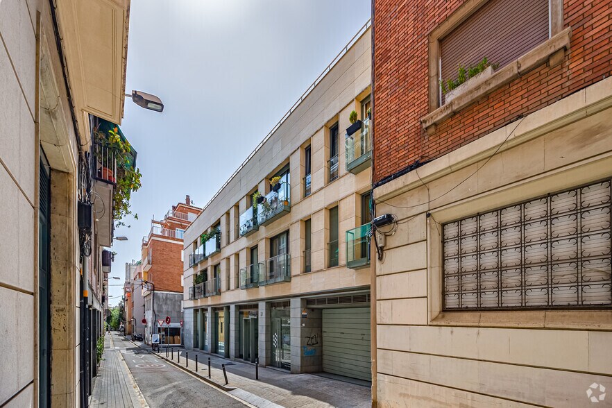 Local commercial dans Barcelone, Barcelona à louer - Photo de l’immeuble – Image 2 sur 2