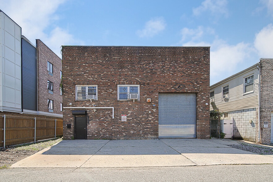 1609 54th St, North Bergen, NJ à louer - Photo principale – Image 1 sur 21