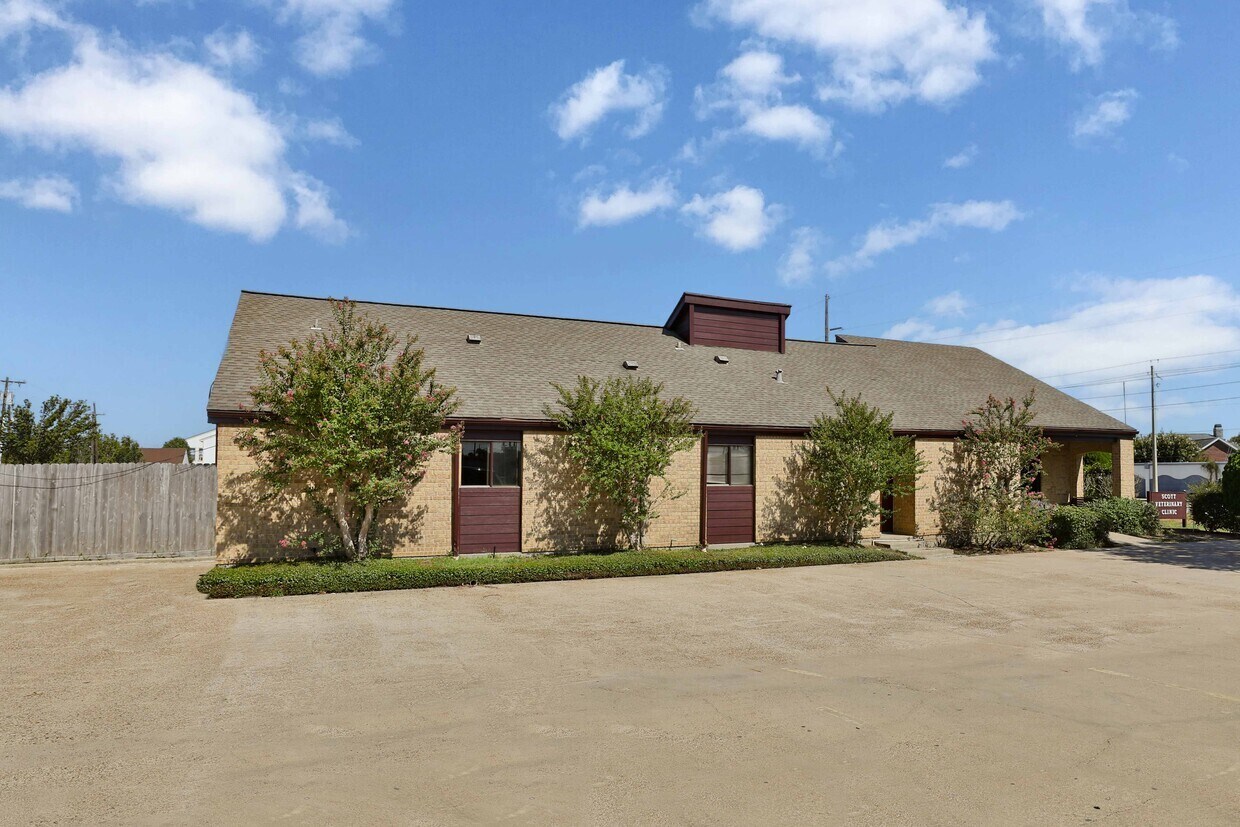 1810 25th Ave N, Texas City, TX à vendre Photo principale– Image 1 sur 22