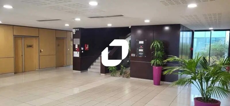 Bureau dans Mérignac à louer - Photo de l’immeuble – Image 2 sur 32