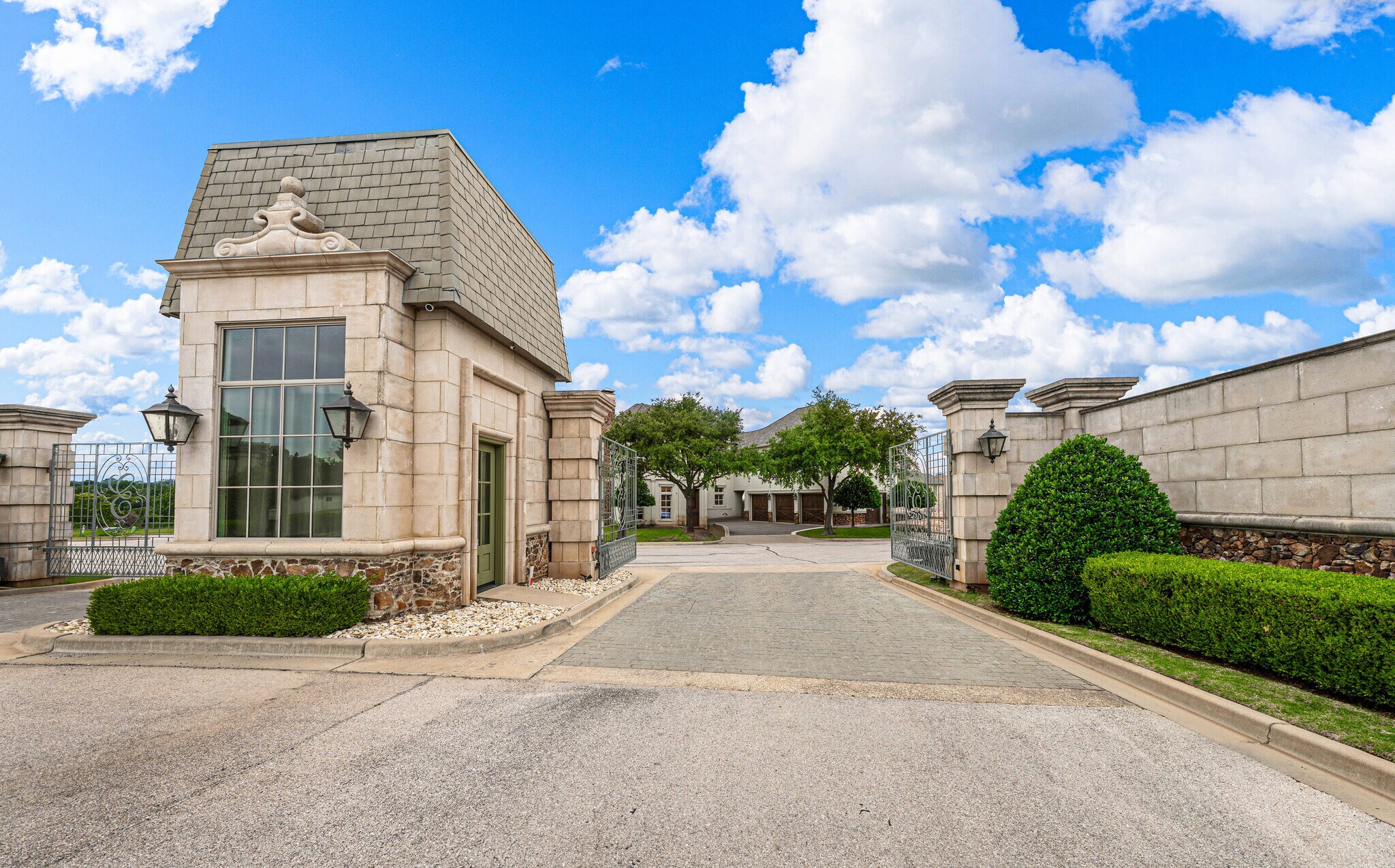 The Enclave, Waco, TX à vendre Photo de l’immeuble– Image 1 sur 61