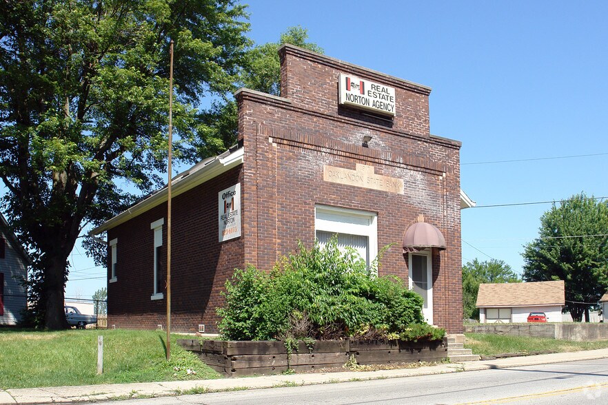 6546 Oaklandon Rd, Indianapolis, IN à vendre - Photo de l’immeuble – Image 3 sur 4