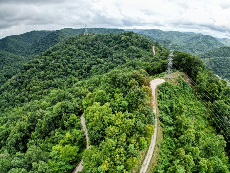 Lens Creek Road, Marmet, WV à vendre - Photo principale – Image 1 sur 15