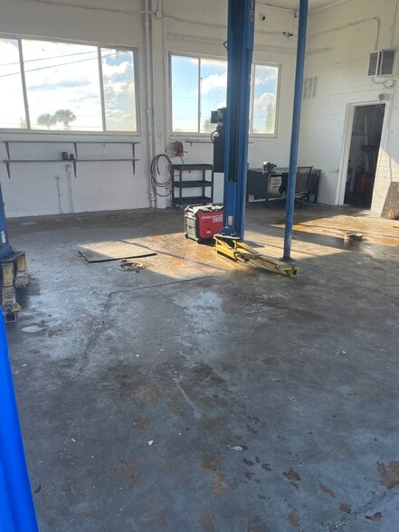 1500 Ocean Shore Blvd, Ormond Beach, FL à vendre - Photo de l’immeuble – Image 3 sur 7