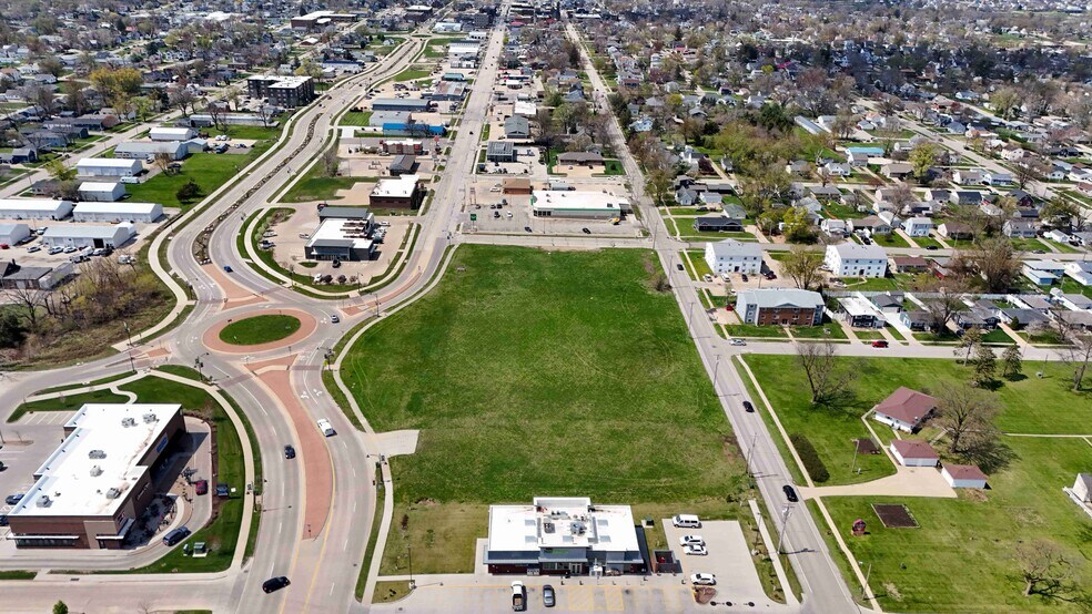 2700 7th Avenue, Marion, IA à vendre - Photo de l’immeuble – Image 3 sur 5