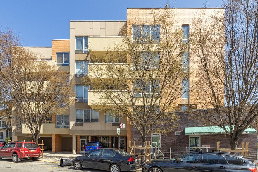 1103 Cortelyou Rd, Brooklyn, NY à louer - Photo de l’immeuble – Image 3 sur 7