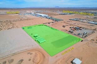 5 Acres, Fully Fenced with Shed and Office - Terrain