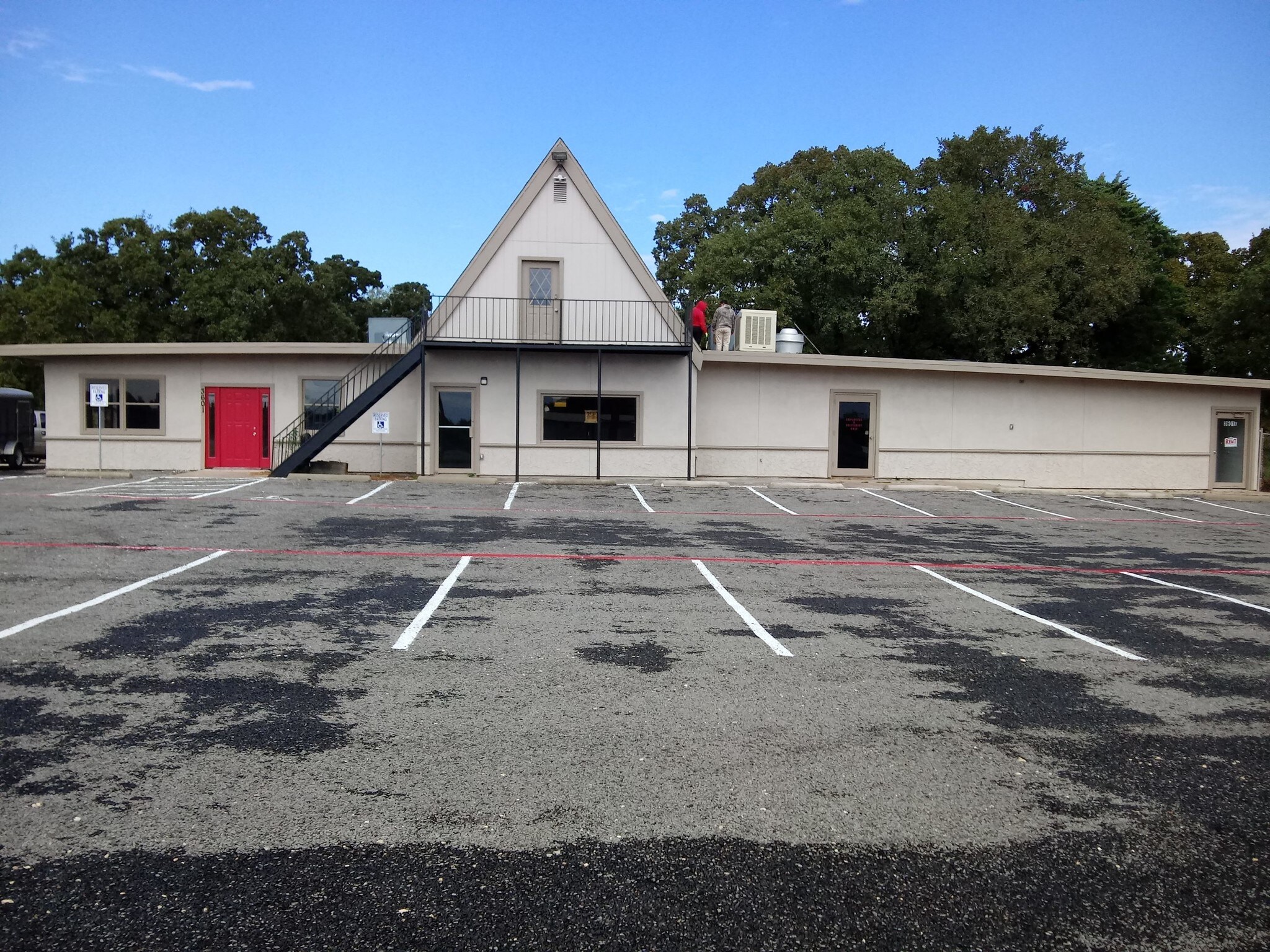 3601 E Hwy 67, Cleburne, TX à louer Photo de l’immeuble– Image 1 sur 10