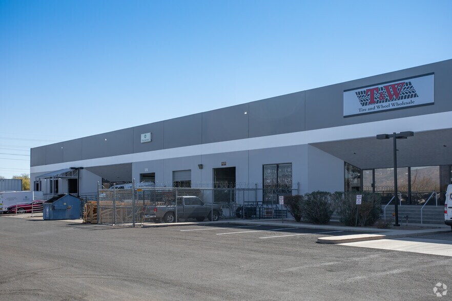 3850 E 44th St, Tucson, AZ à louer - Photo de l’immeuble – Image 2 sur 5
