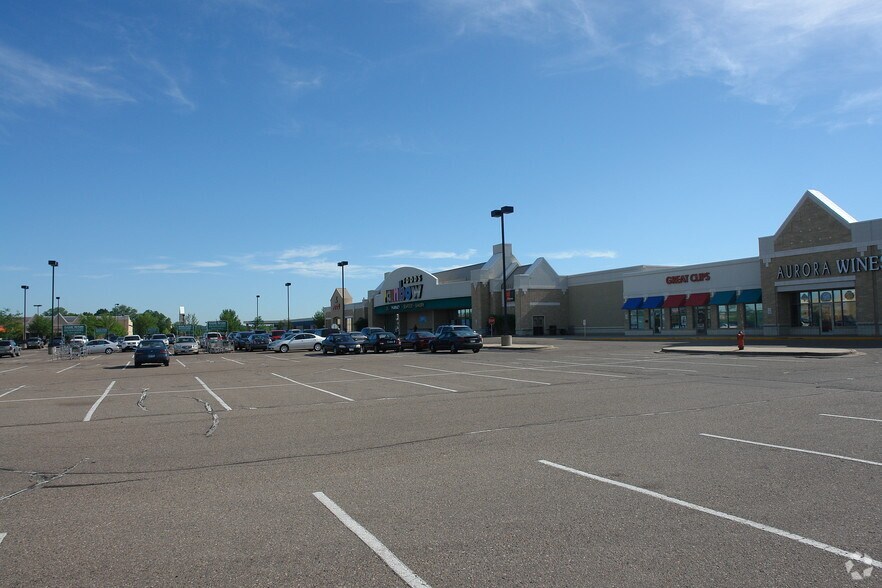 200-244 Pioneer Trl, Chaska, MN à vendre - Photo de l’immeuble – Image 3 sur 14