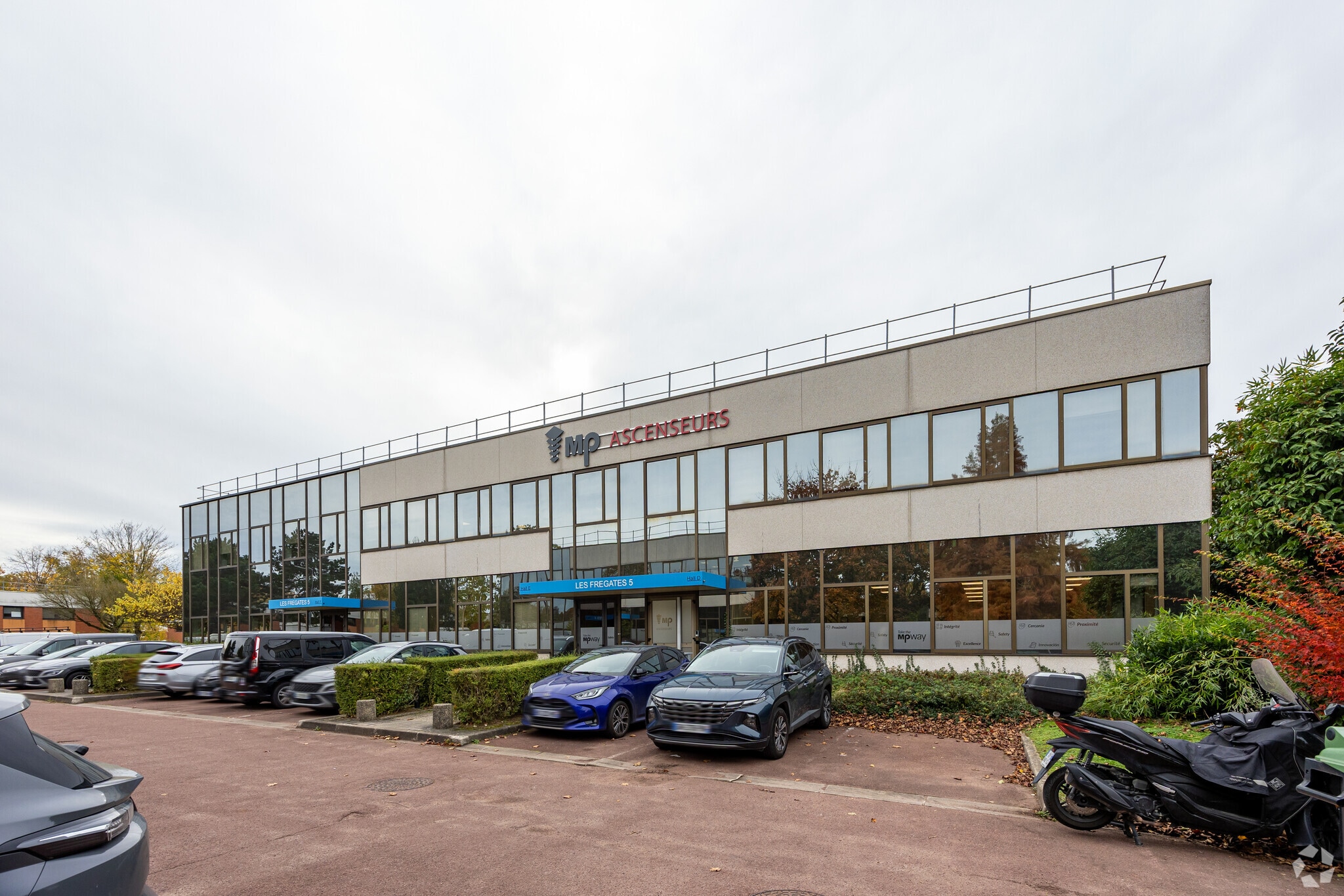 13 Rue De La Perdrix Les Fregates 5, Tremblay-en-France à louer Photo principale– Image 1 sur 4