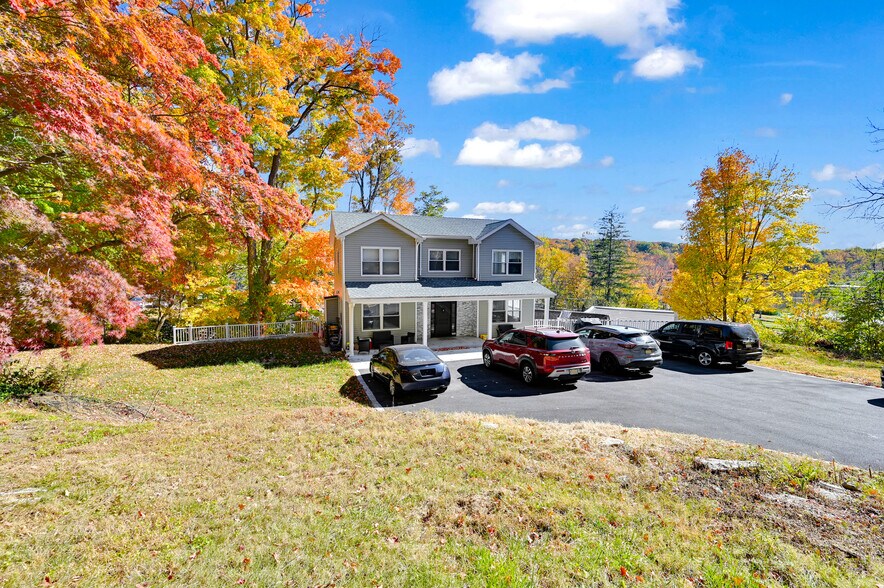 Hxh & Qty Realty LLC portefeuille de 2 biens à vendre sur LoopNet.fr - Photo de l’immeuble – Image 3 sur 28