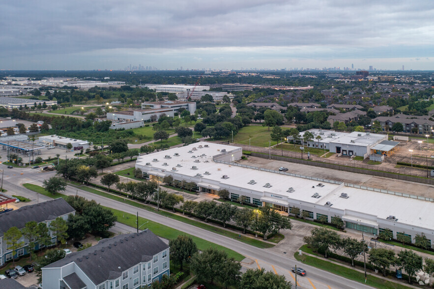7701 W Little York Rd, Houston, TX à louer - Aérien – Image 3 sur 6