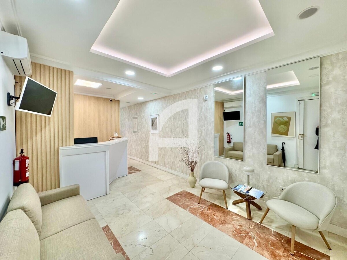 Madrid, MAD 28001 - Lot Pt:DR 0000 -  - Photo intérieure - Image 1 of 26