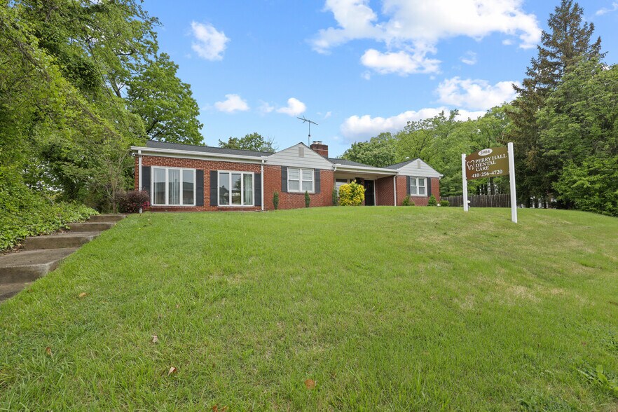 3904 E Joppa Rd, Nottingham, MD à vendre - Photo de l’immeuble – Image 2 sur 51