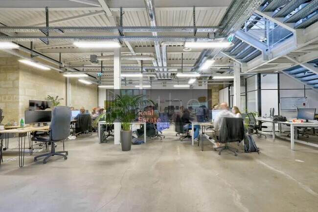 Plus de détails pour Bureau à louer