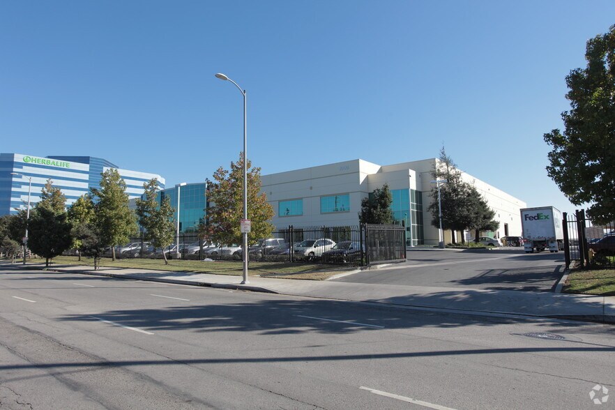 1000 190th St, Torrance, CA à louer - Photo de l’immeuble – Image 2 sur 8