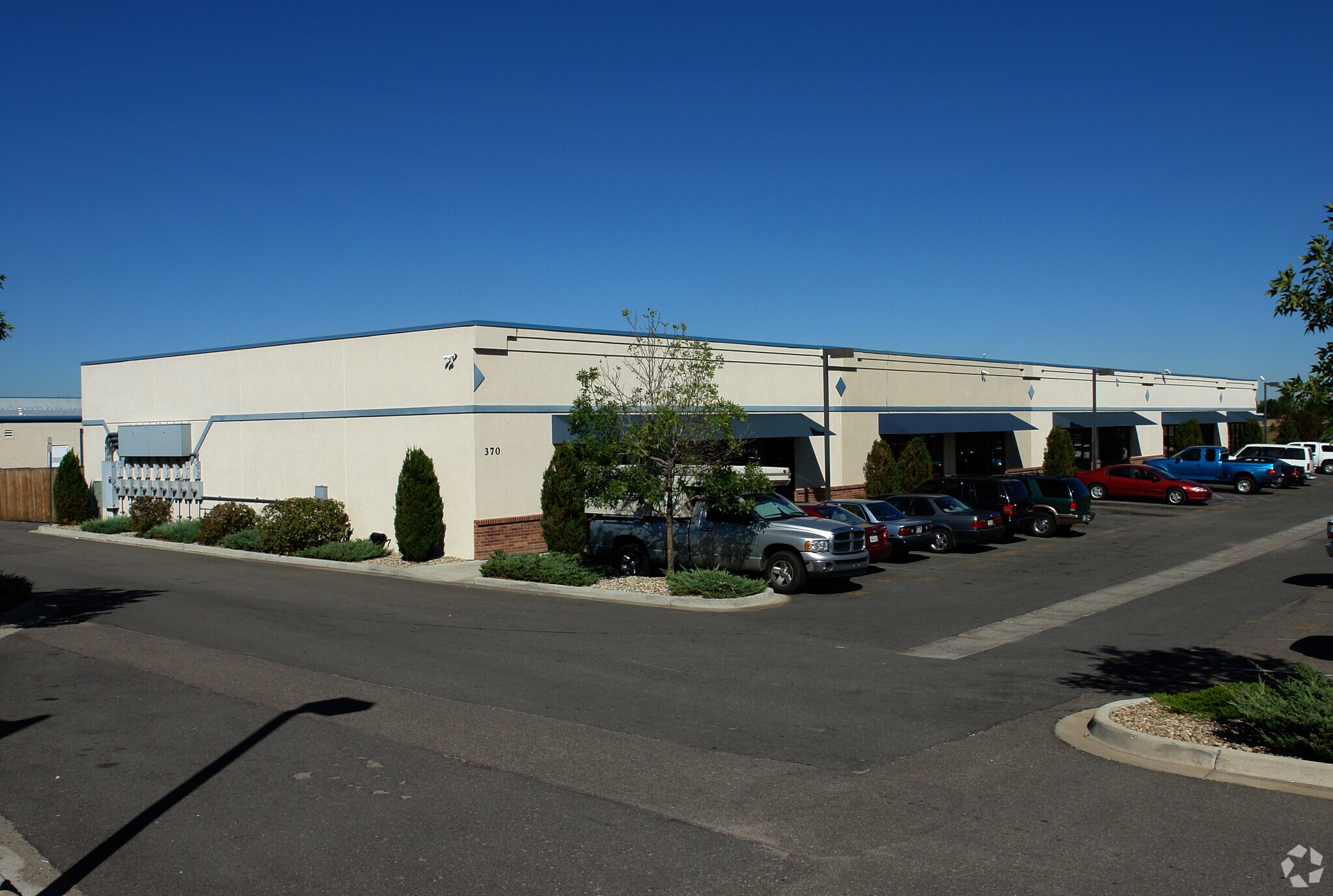 370-386 Norfolk St, Aurora, CO à vendre Photo principale– Image 1 sur 32